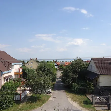 Lonci Néni Háza Maison d'hôtes *